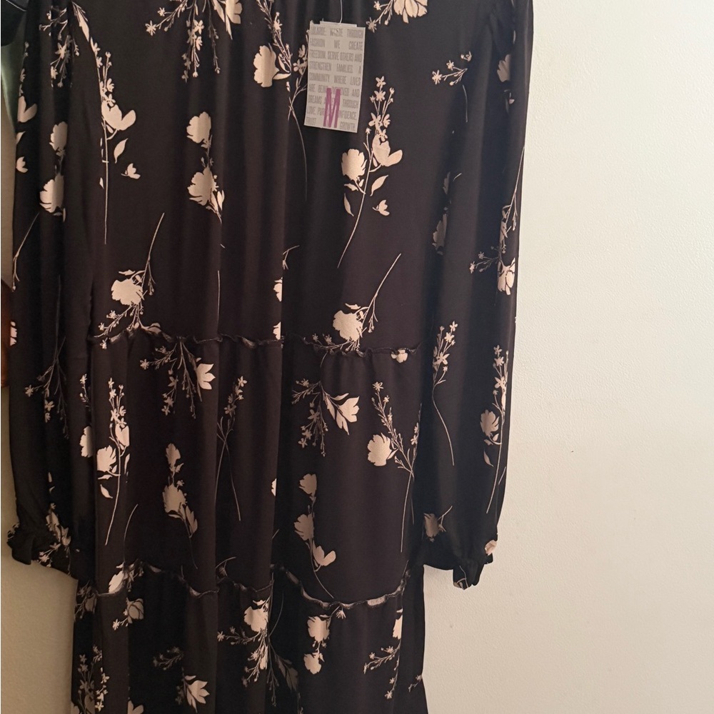 LuLaRoe Black and Cream Floral Long Sleeve Dress